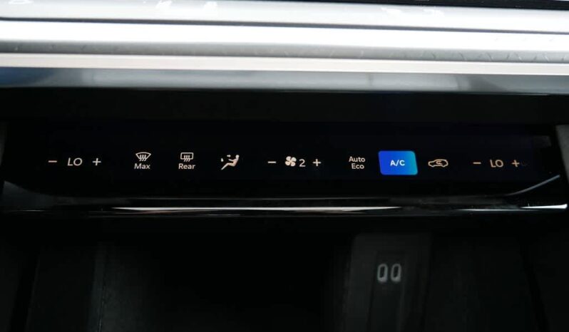 
 Jeep Wagoneer S full									