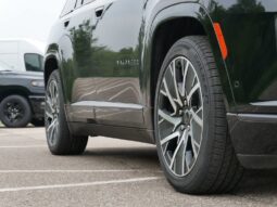 
 Jeep Wagoneer S full									
