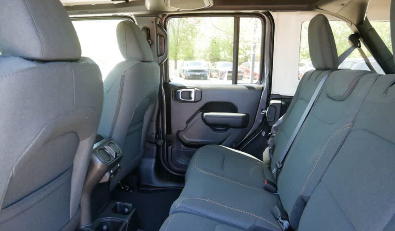 
 Jeep Wrangler full									