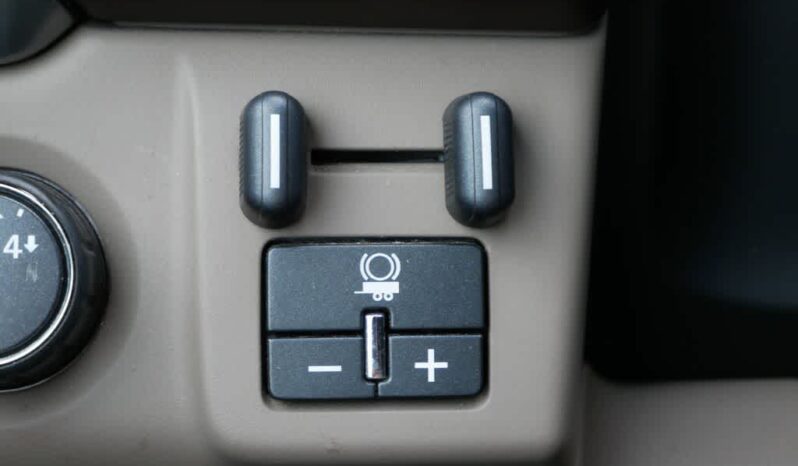 
 Chevrolet Tahoe full									