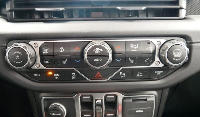 
 Jeep Wrangler full									