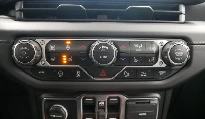 
 Jeep Wrangler full									