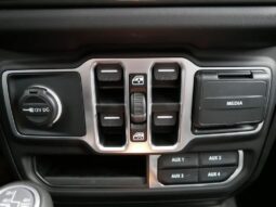 
 Jeep Wrangler 4xe full									