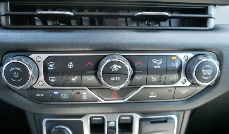 
 Jeep Wrangler 4xe full									