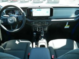 
 Jeep Wrangler 4xe full									