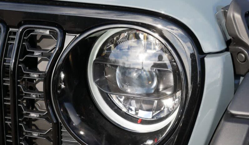 
 Jeep Wrangler 4xe full									