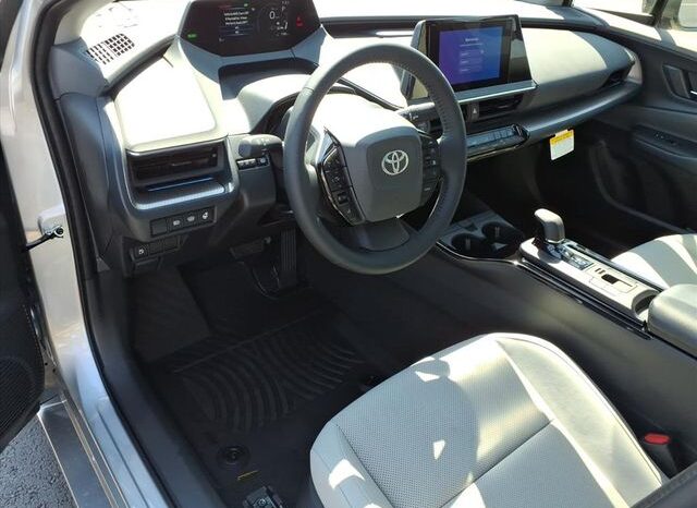 
 Toyota Prius full									