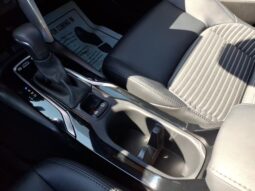 Toyota Corolla Cross full