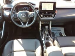Toyota Corolla Cross full