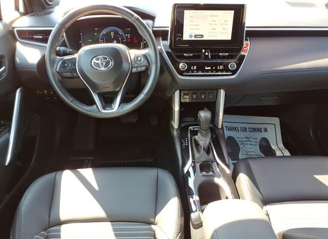 
 Toyota Corolla Cross full									