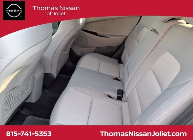 
 Hyundai Tucson full									