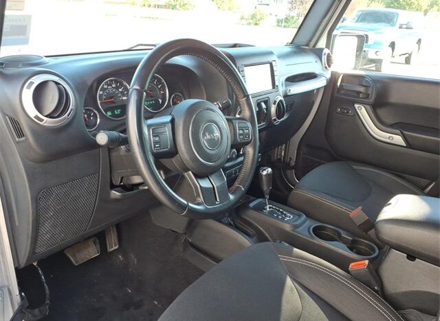 
 Jeep Wrangler full									