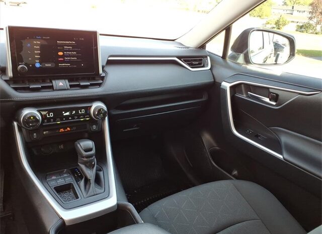 
 Toyota RAV4 full									