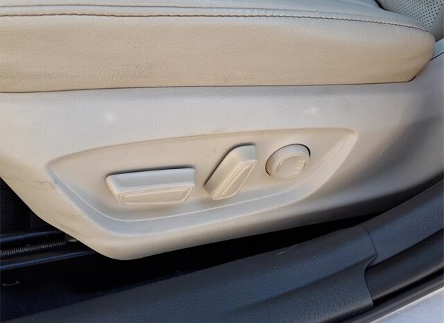 
 Toyota Camry Hybrid full									