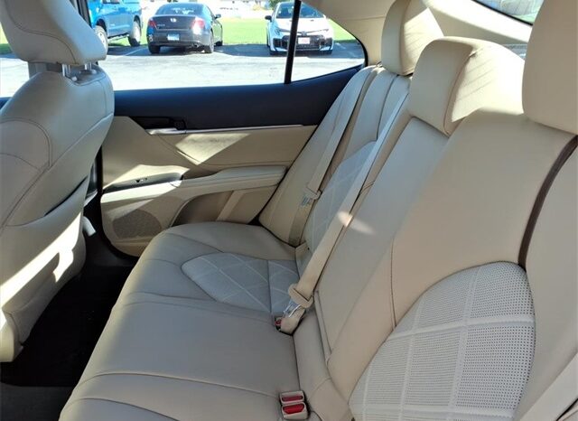 
 Toyota Camry Hybrid full									