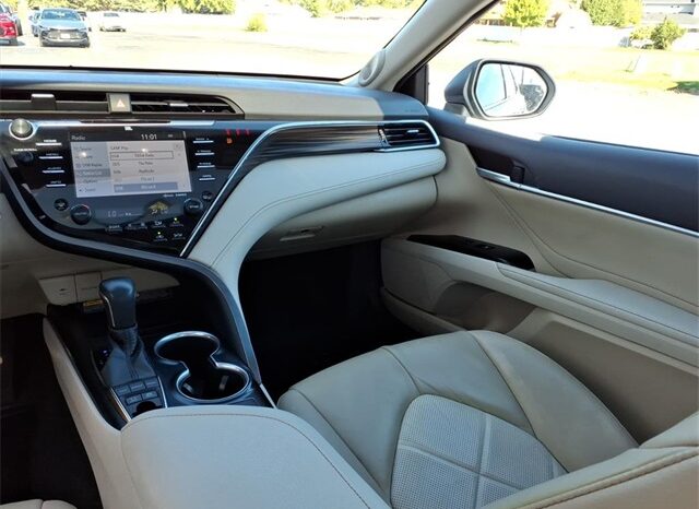 
 Toyota Camry Hybrid full									