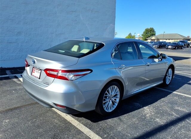 
 Toyota Camry Hybrid full									
