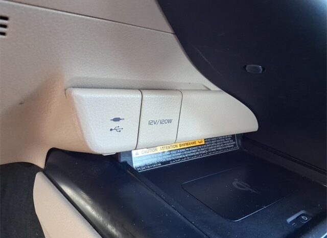 
 Toyota Camry Hybrid full									