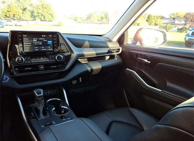 
 Toyota Highlander Hybrid full									