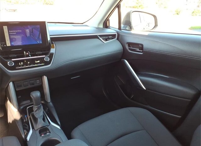
 Toyota Corolla Cross full									