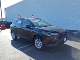 Toyota Corolla Cross full