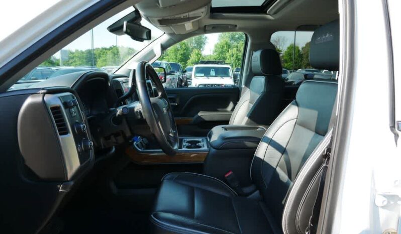 
 Chevrolet Silverado 1500 full									
