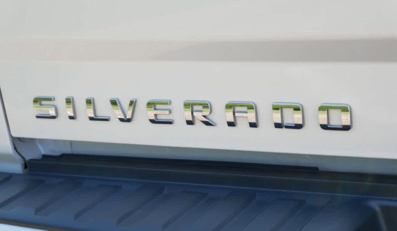 
 Chevrolet Silverado 1500 full									