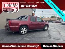 
 Chevrolet Avalanche 1500 full									