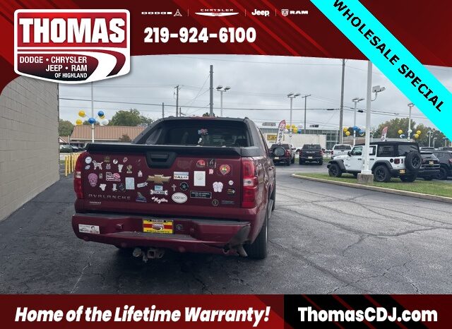 
 Chevrolet Avalanche 1500 full									