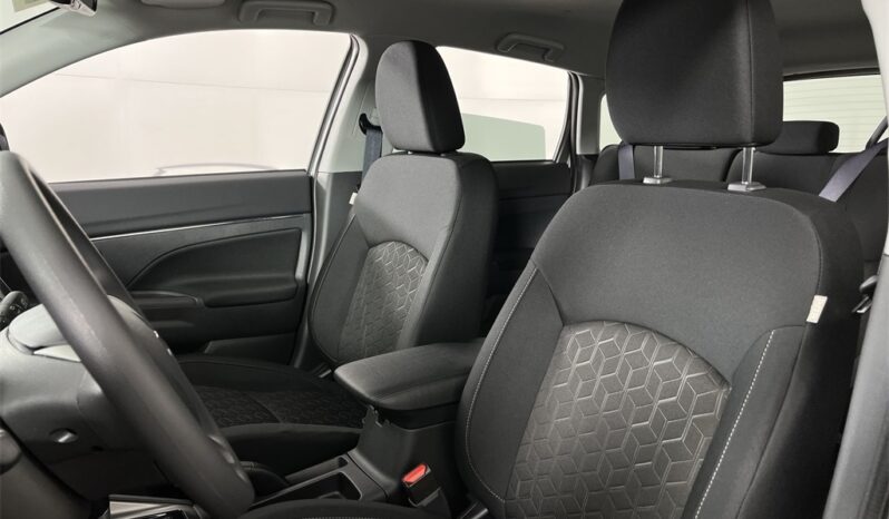 
 Mitsubishi Outlander Sport full									