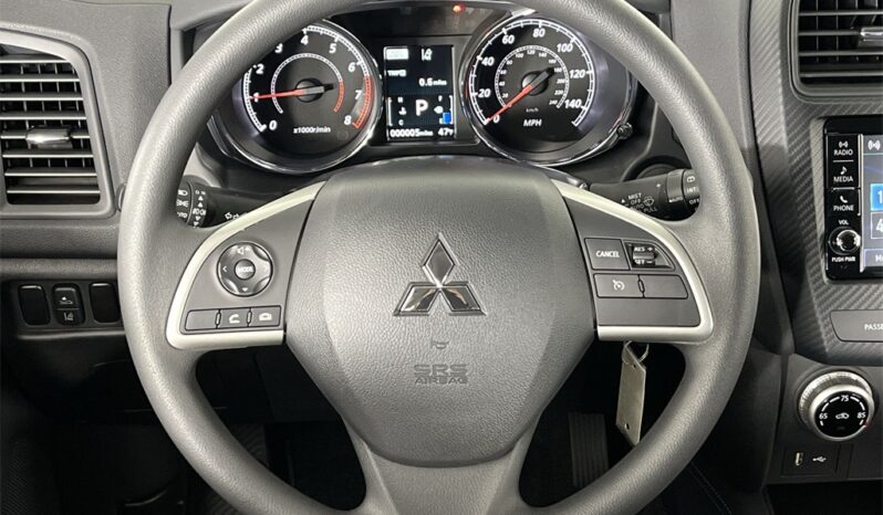 
 Mitsubishi Outlander Sport full									