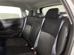 Mitsubishi Outlander Sport full