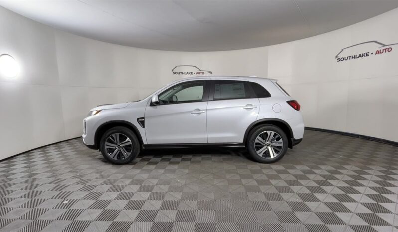 
 Mitsubishi Outlander Sport full									