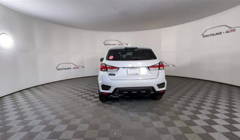 
 Mitsubishi Outlander Sport full									