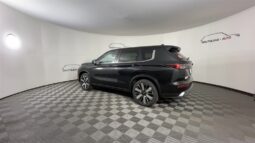 
 Mitsubishi Outlander full									