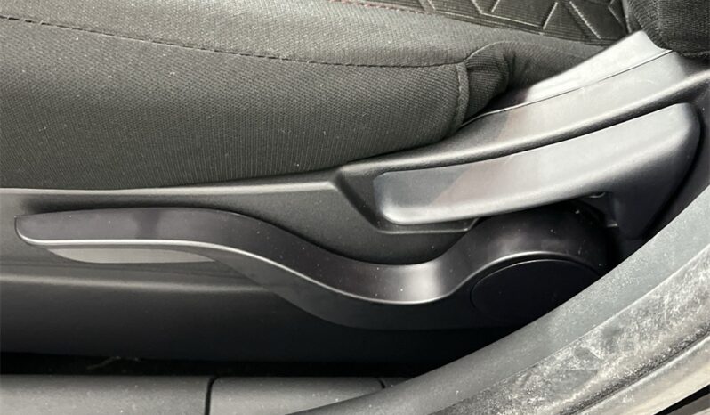 
 Mitsubishi Outlander Sport full									