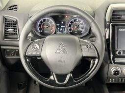 
 Mitsubishi Outlander Sport full									