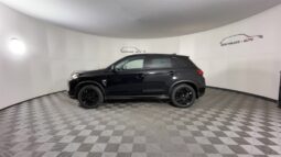 
 Mitsubishi Outlander Sport full									