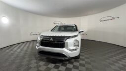
 Mitsubishi Outlander full									