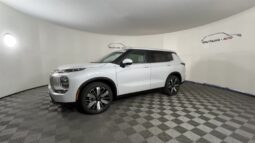 
 Mitsubishi Outlander full									