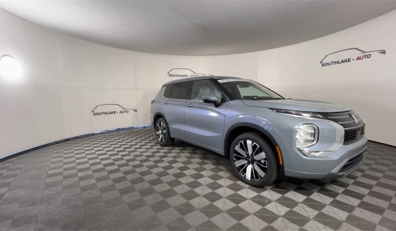 
 Mitsubishi Outlander full									