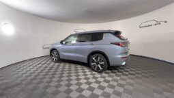 
 Mitsubishi Outlander full									