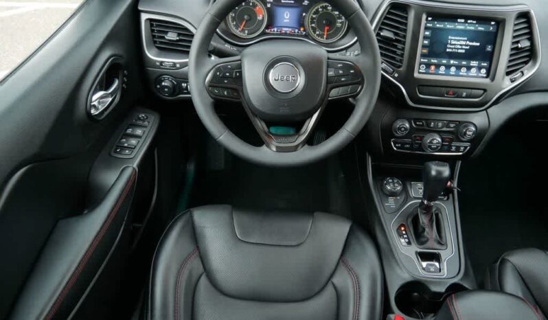
 Jeep Cherokee full									