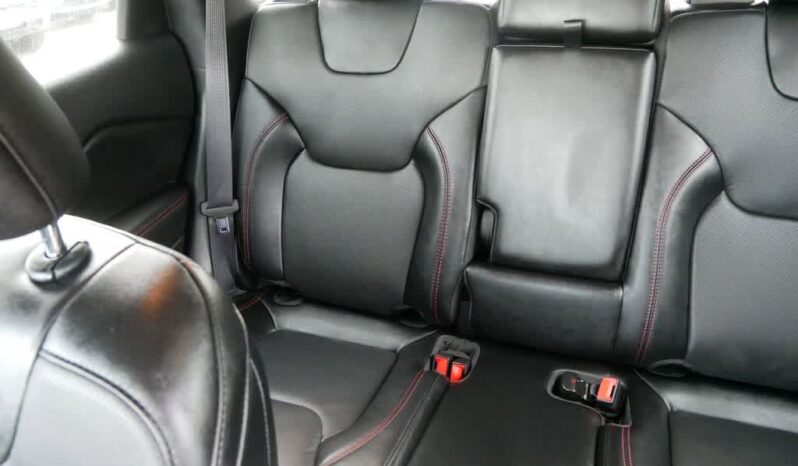
 Jeep Cherokee full									