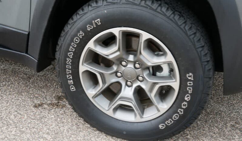 
 Jeep Cherokee full									