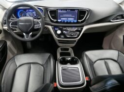 
 Chrysler Pacifica full									