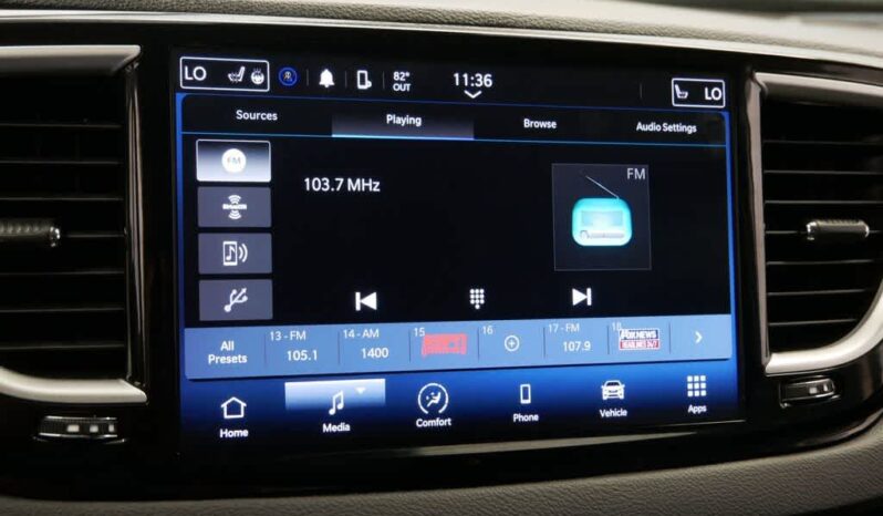 
 Chrysler Pacifica full									