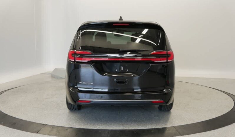 
 Chrysler Pacifica full									