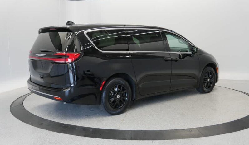 
 Chrysler Pacifica full									