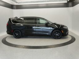 
 Chrysler Pacifica full									